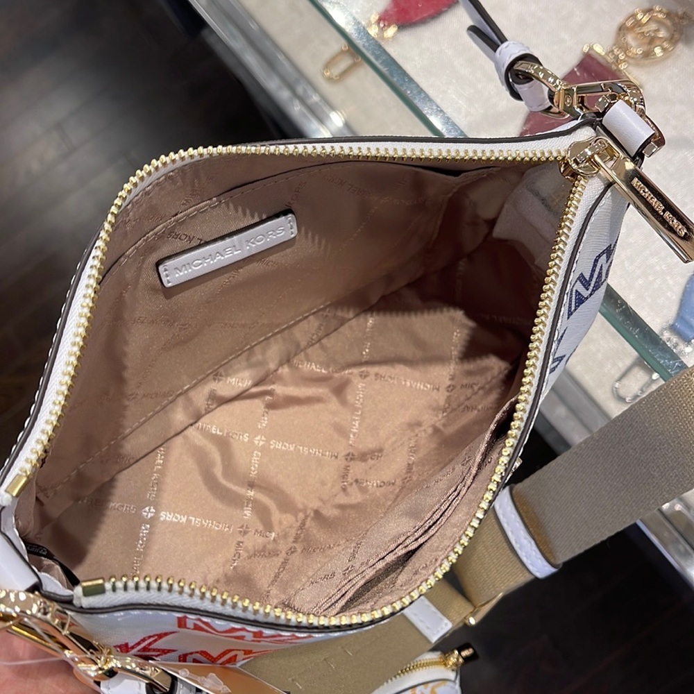 MICHAEL KORS JET SET TRAVEL SMALL SHOULDER CROSSBODY BAG WITH TECH ATTCH AIRPOD - Picture 2 of 16